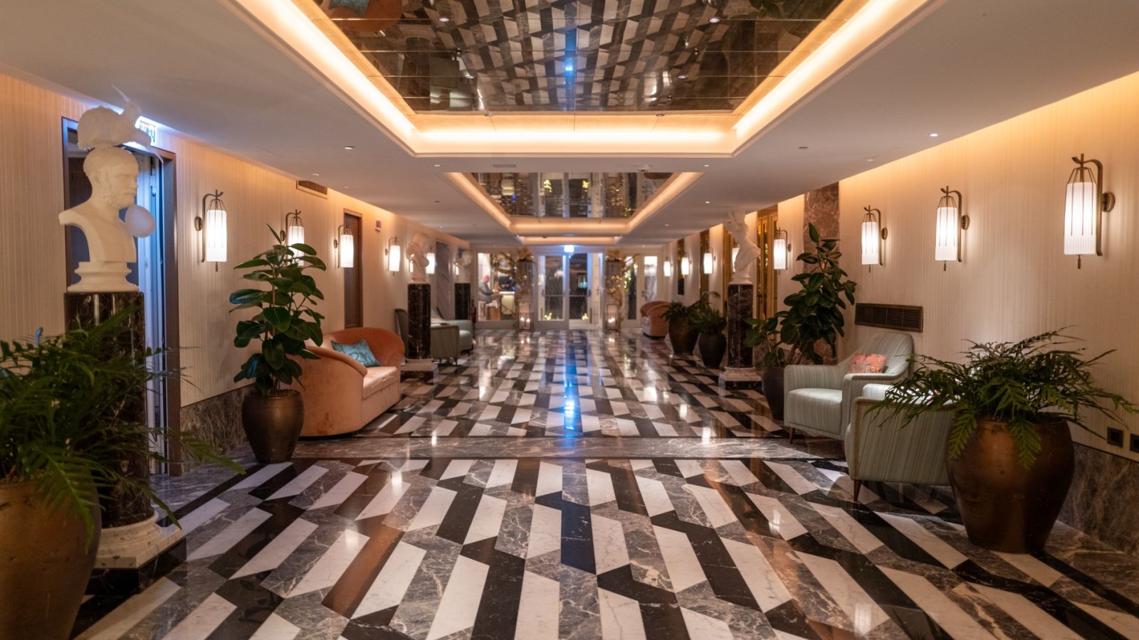 24 Saat Resepsiyon & Concierge